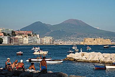 《怪物猎人物语2》官方贺图 庆祝3周年及超2百万销量